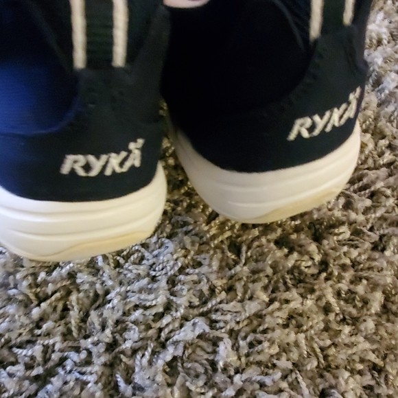 Ladies RYKA Slip On Shoes Size 6.5 - Picture 3 of 4